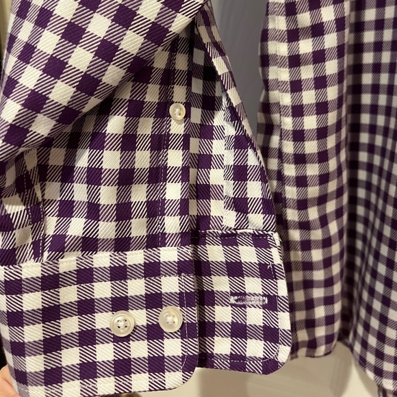 Lightly worn, button down - Picture 5 of 5